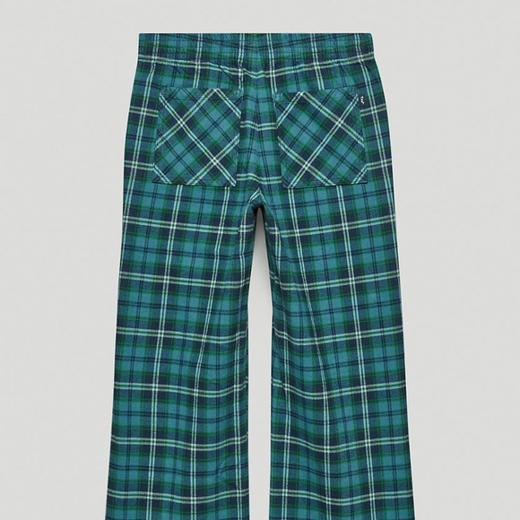 TNA Oakwood Pants - Aritzia - Picture 2 of 5